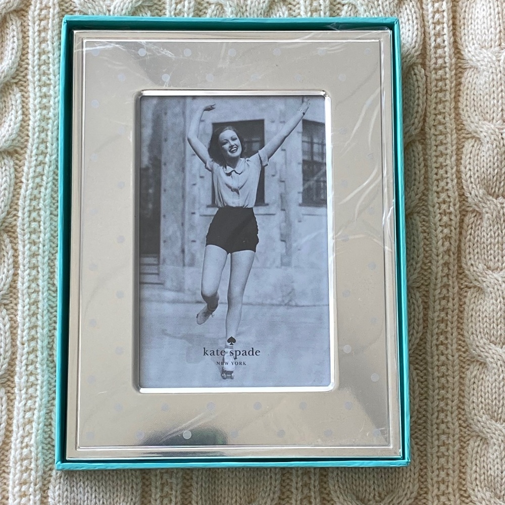 Kate spade Lennox larabee dot silver plated frame 4x6